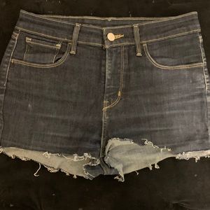 Levi’s custom cut off dark denim jean shorts sz 28